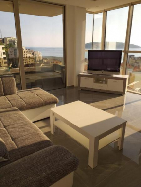 Lunde Sea View Apartment